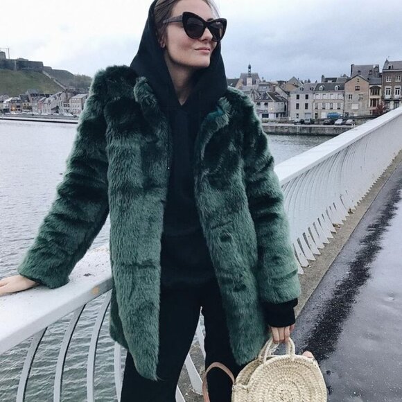 Aritzia Babaton Faux Fur Fritz Coat Jacket Emerald Green Size XXS - Picture 3 of 14